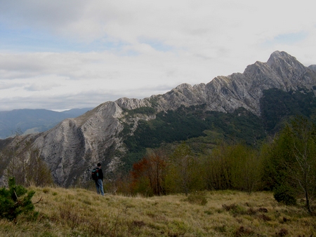 Dal sentiero 183, vista sul Sagro