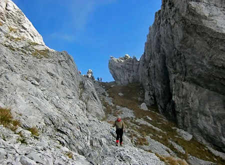 la Finestra Garnerone vista salendo il versante sud-ovest.