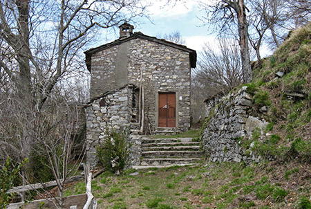 casa Tréscola, la lapide è sulla parete di destra