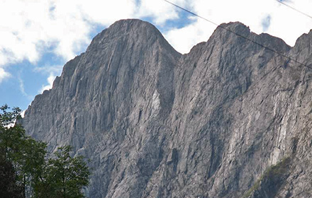 la possente Nord del Pizzo vista percorrendo il 192